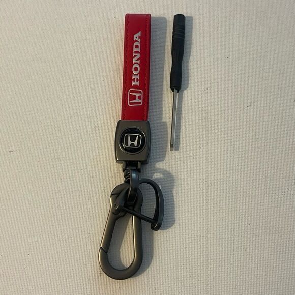 Honda Logo Key Fob Keychain in Red Leather NWT - Picture 1 of 4